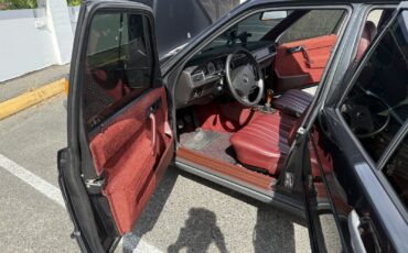 Mercedes-Benz-190D-1985-Sedan-18