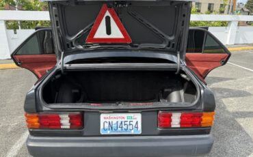 Mercedes-Benz-190D-1985-Sedan-20