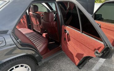Mercedes-Benz-190D-1985-Sedan-24