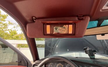 Mercedes-Benz-190D-1985-Sedan-35