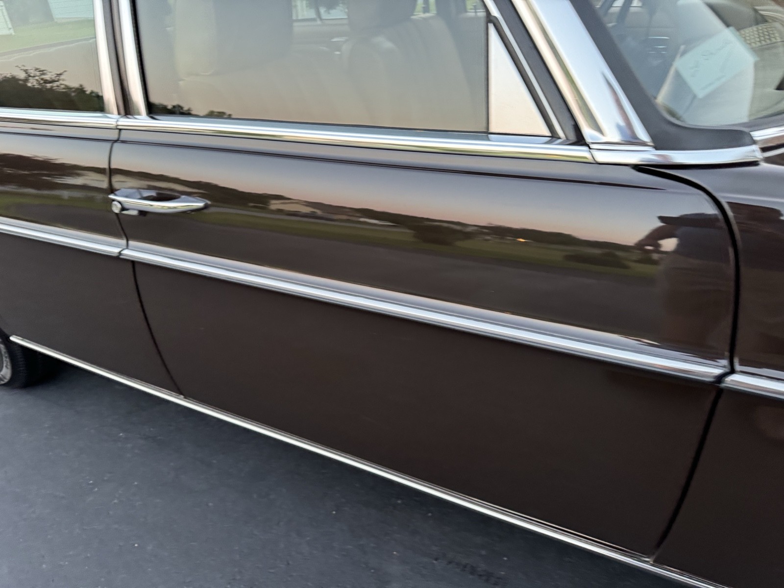 Mercedes-Benz-280-1974-13
