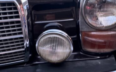 Mercedes-Benz-280-1974-21