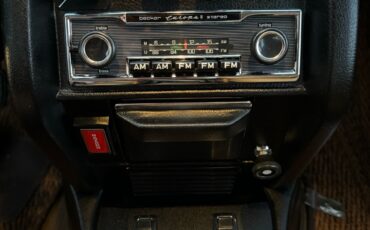 Mercedes-Benz-280-1974-22