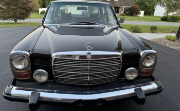 Mercedes-Benz-280-1974-7