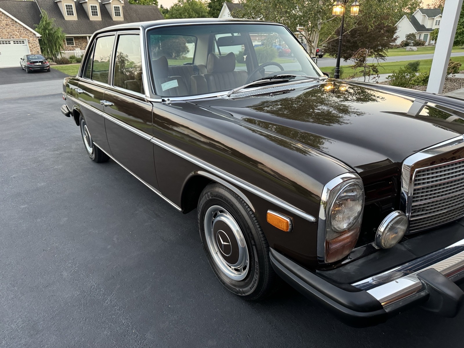 Mercedes-Benz-280-1974-8