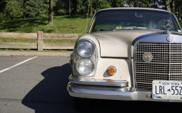 Mercedes-Benz-280-SE-1969-Coupe-10