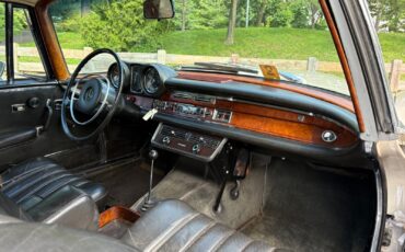 Mercedes-Benz-280-SE-1969-Coupe-18