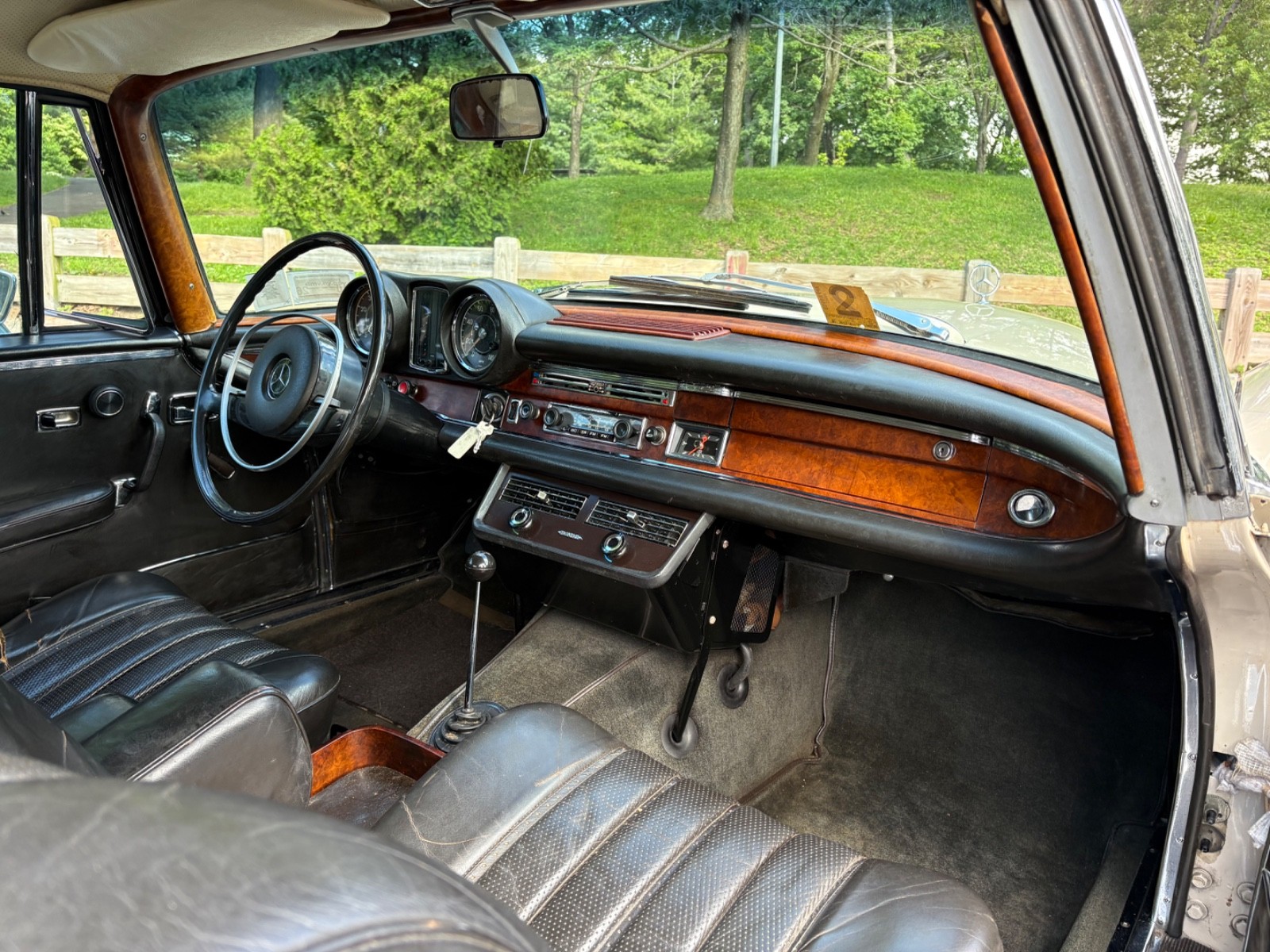 Mercedes-Benz-280-SE-1969-Coupe-18