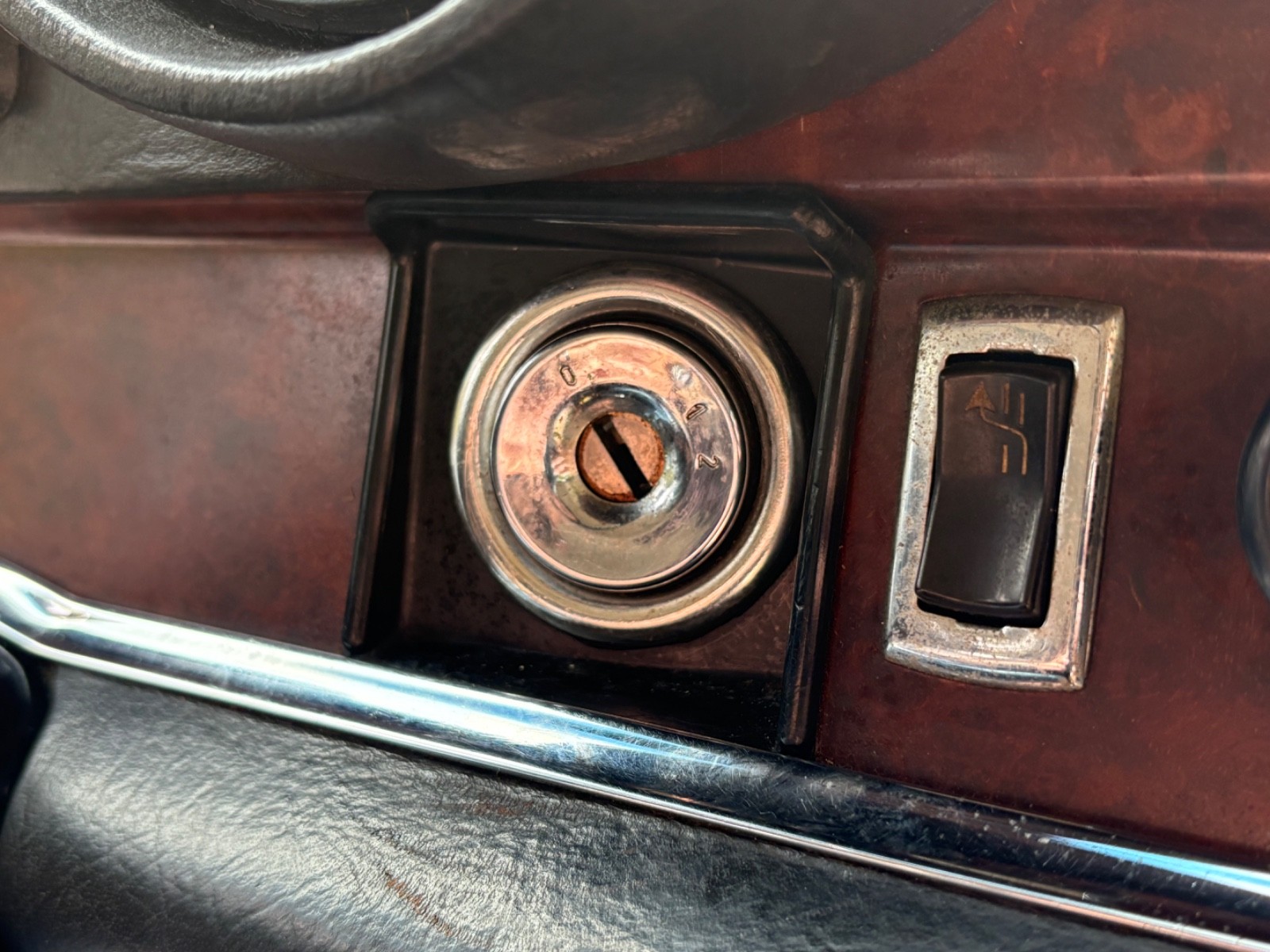 Mercedes-Benz-280-SE-1969-Coupe-26