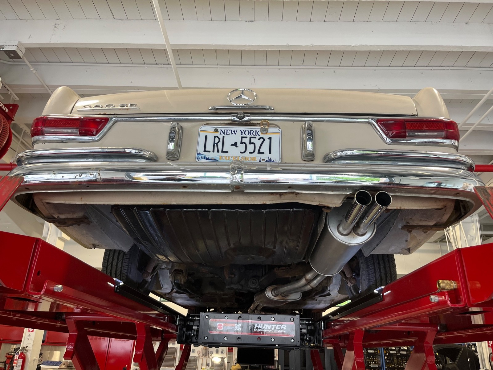 Mercedes-Benz-280-SE-1969-Coupe-39