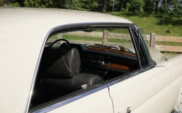 Mercedes-Benz-280-SE-1969-Coupe-9