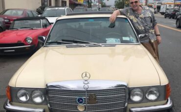 Mercedes-Benz-280SE-1977-Sedan-18