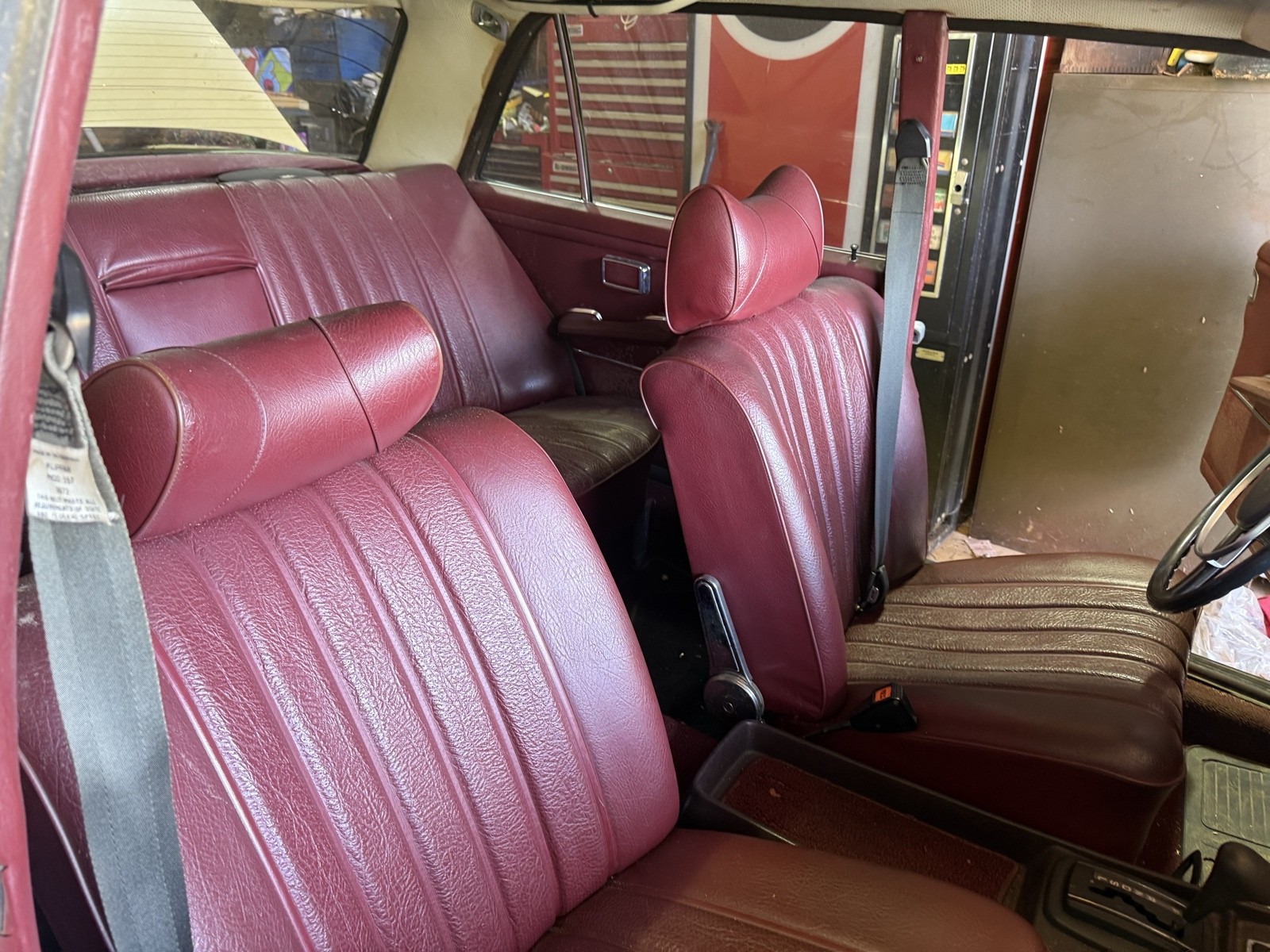 Mercedes-Benz-280SEL-1972-4