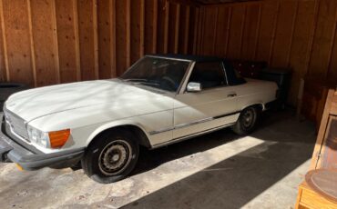 Mercedes-Benz-300-Series-1983-Convertible-10