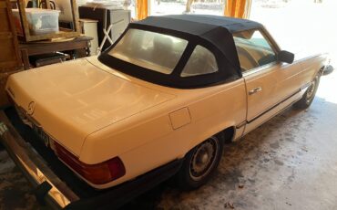 Mercedes-Benz-300-Series-1983-Convertible-7