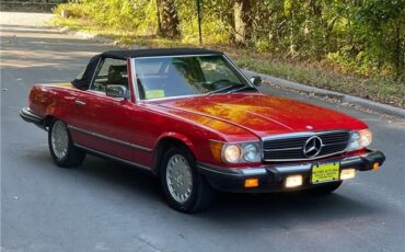 Mercedes-Benz-300-Series-1984-13