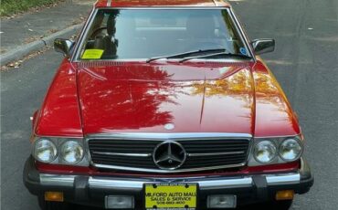Mercedes-Benz-300-Series-1984-17