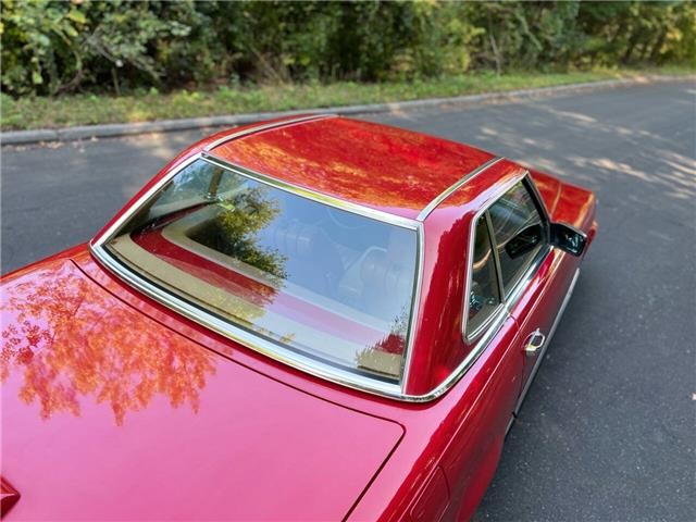 Mercedes-Benz-300-Series-1984-21