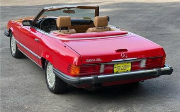 Mercedes-Benz-300-Series-1984-6