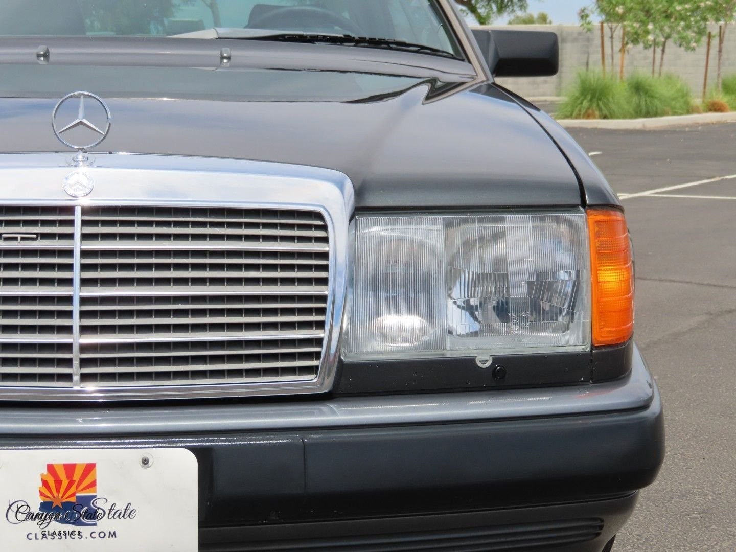 Mercedes-Benz-300-Series-1989-Coupe-36