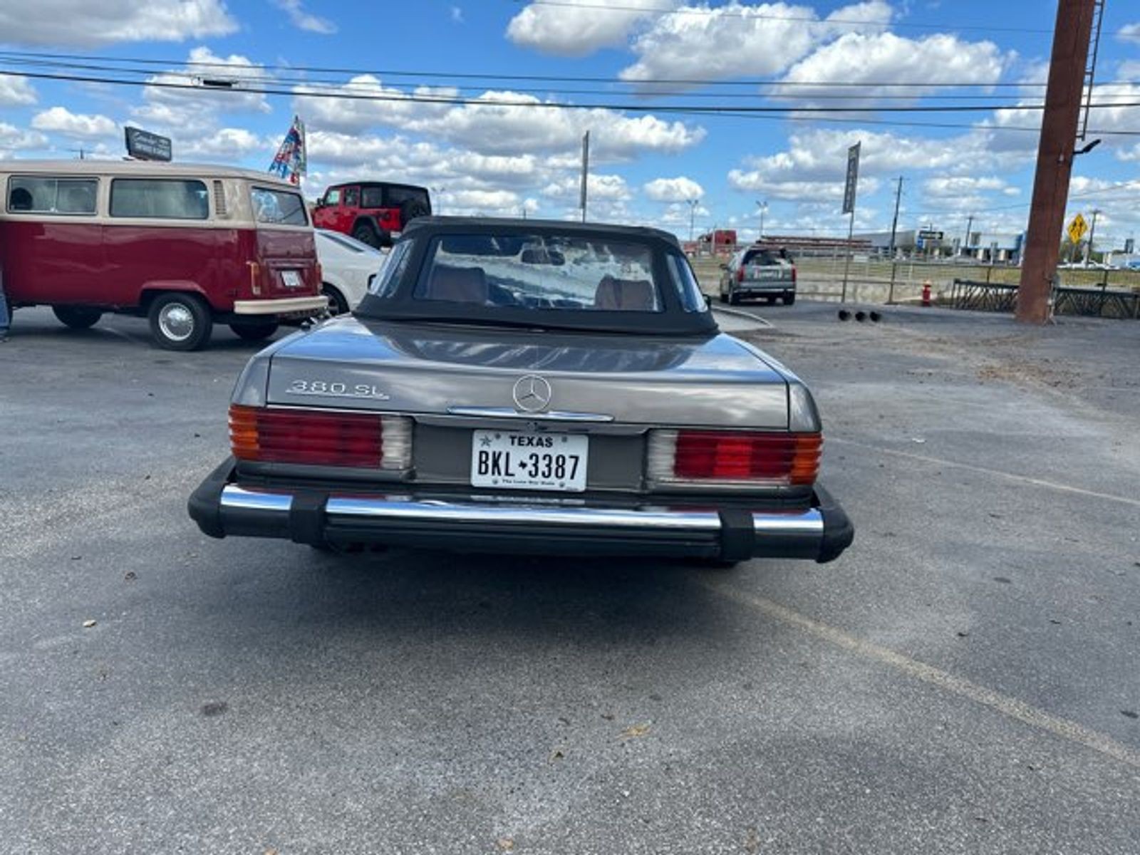 Mercedes-Benz-380-Class-1984-Convertible-4