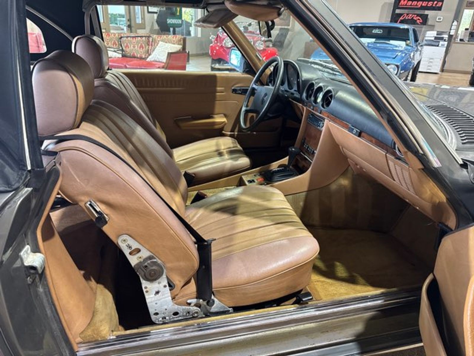 Mercedes-Benz-380-Class-1984-Convertible-6
