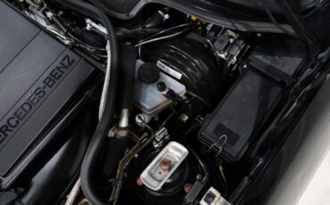 Mercedes-Benz-400-Series-1993-Sedan-29