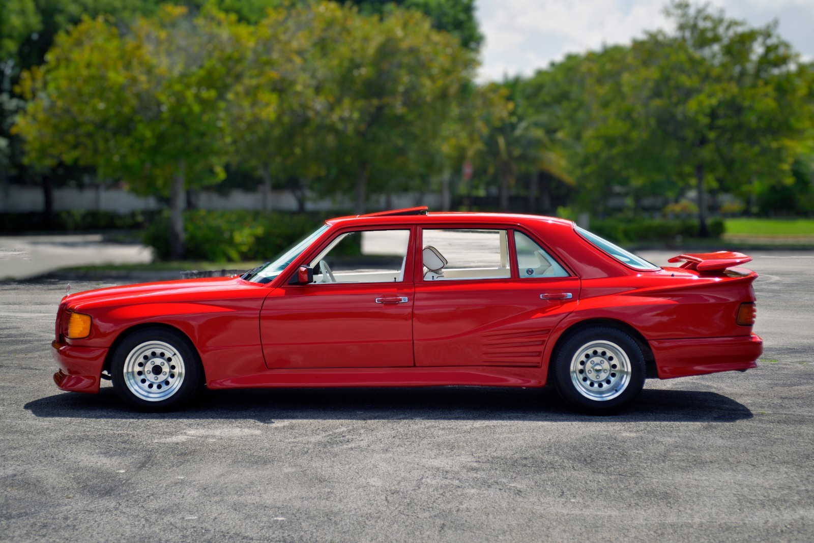 Mercedes-Benz-420SEL-1990-Sedan-1