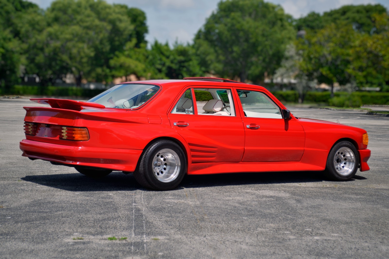 Mercedes-Benz-420SEL-1990-Sedan-13