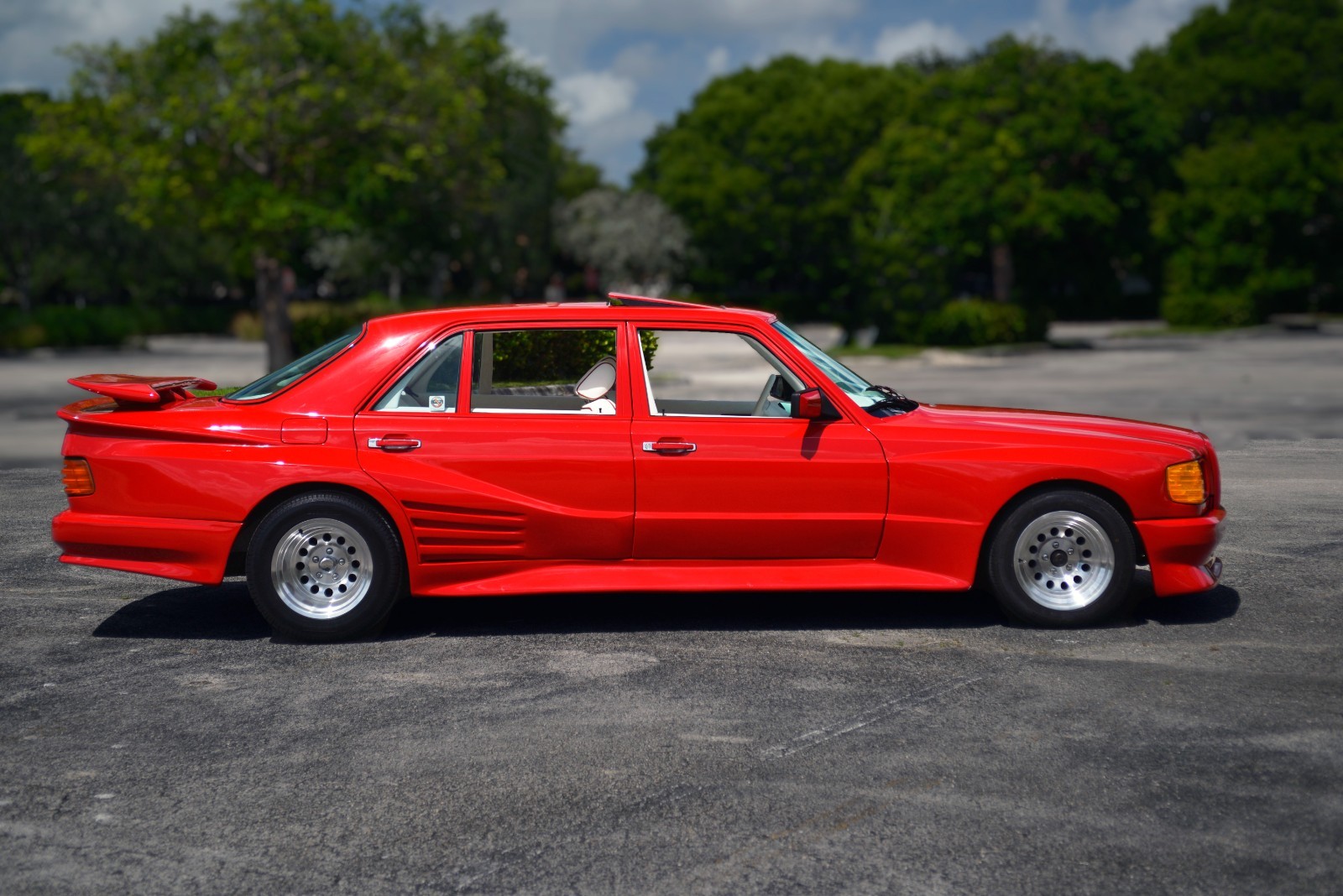 Mercedes-Benz-420SEL-1990-Sedan-14