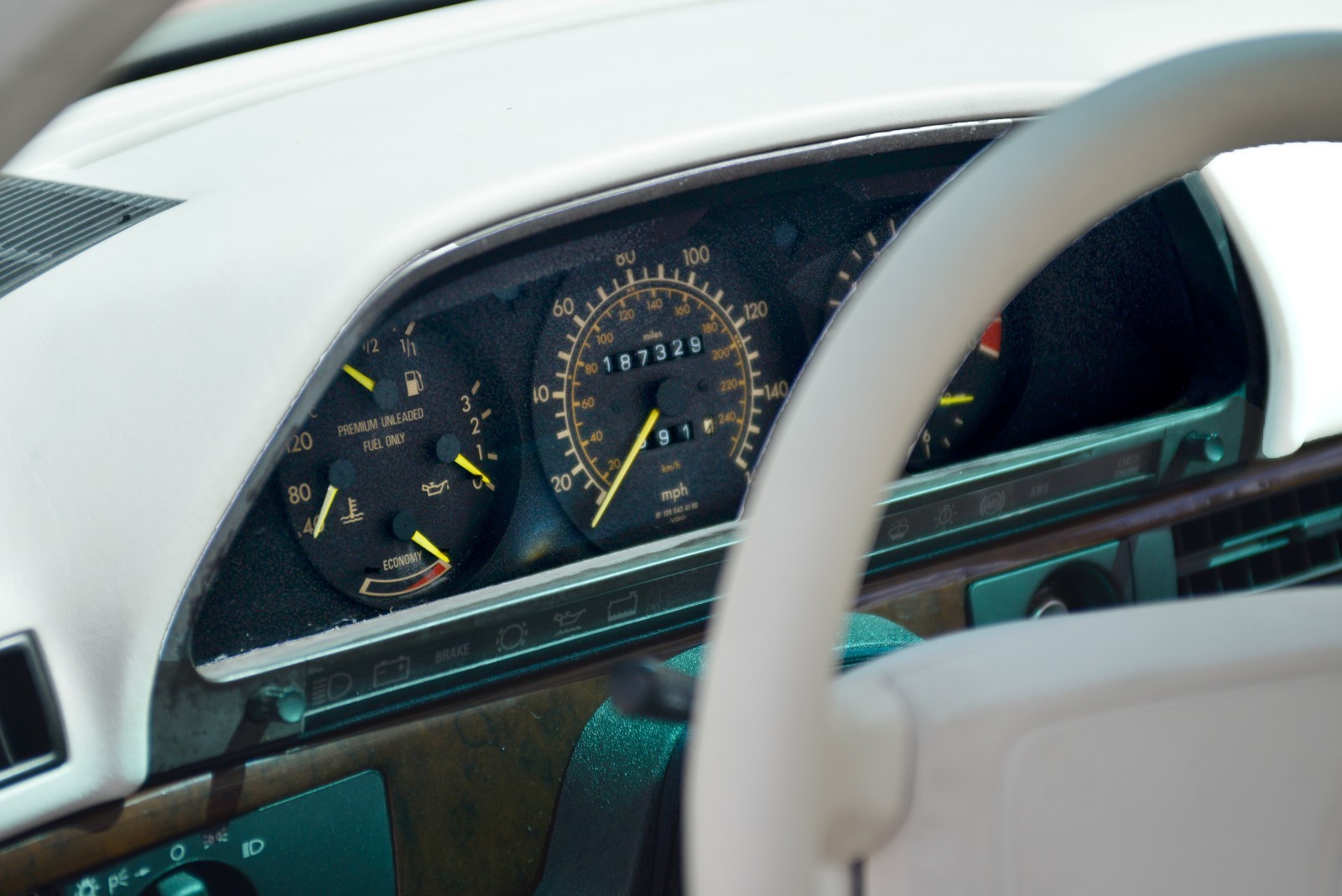 Mercedes-Benz-420SEL-1990-Sedan-22