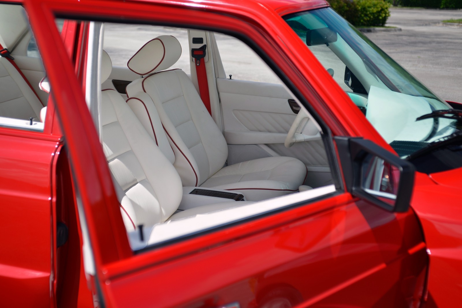 Mercedes-Benz-420SEL-1990-Sedan-29