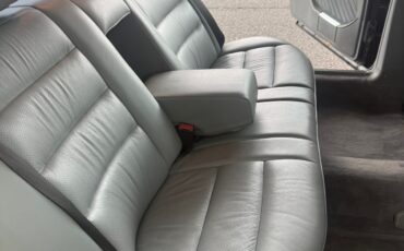 Mercedes-Benz-420sel-1991-Sedan-3