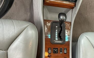 Mercedes-Benz-420sel-1991-Sedan-4