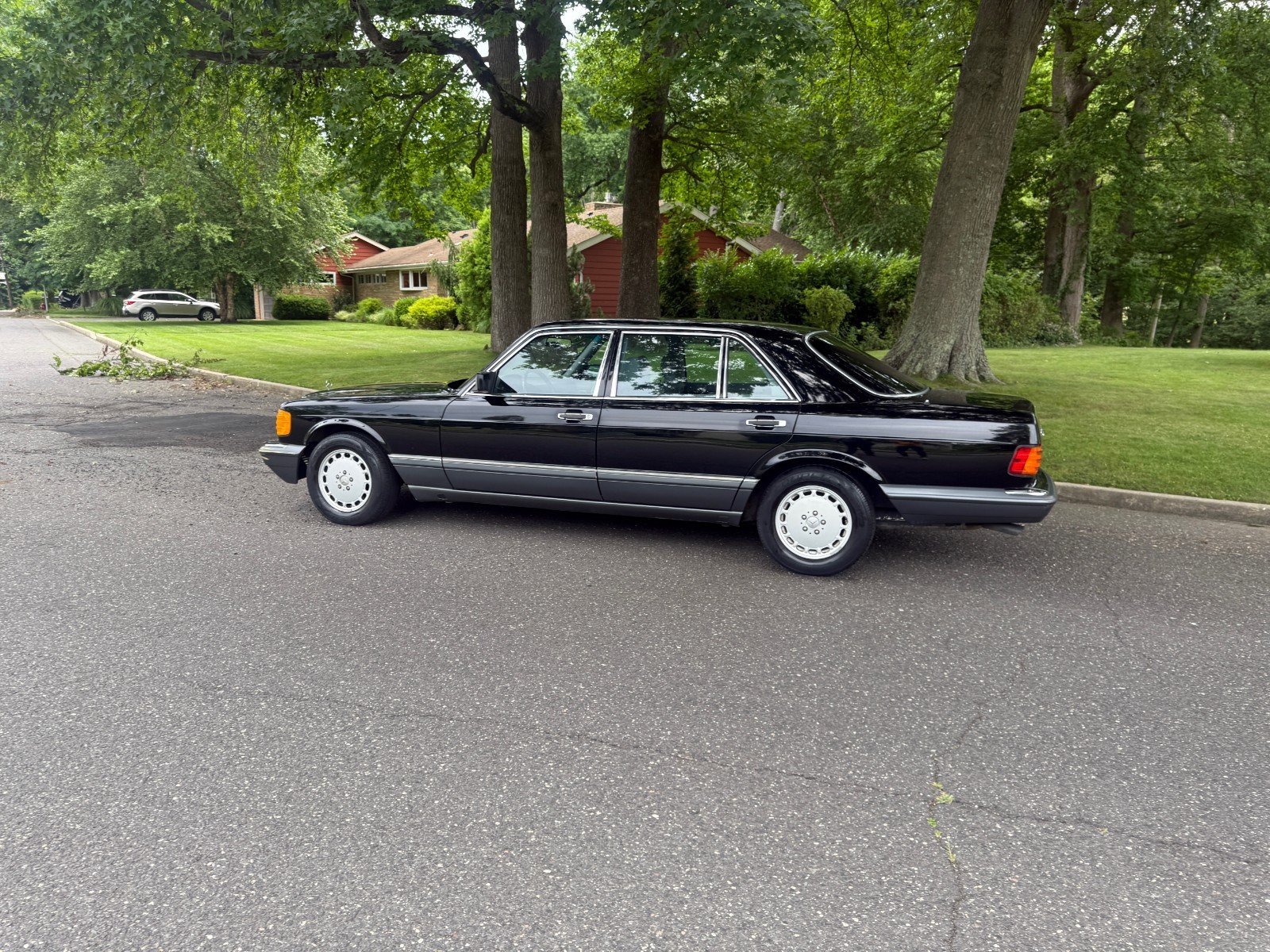 Mercedes-Benz-420sel-1991-Sedan-5