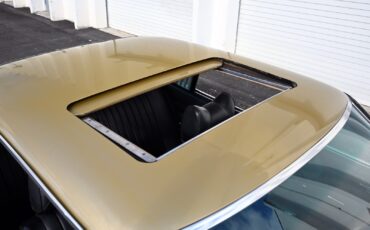 Mercedes-Benz-450-SLC-5.0-1979-Coupe-15