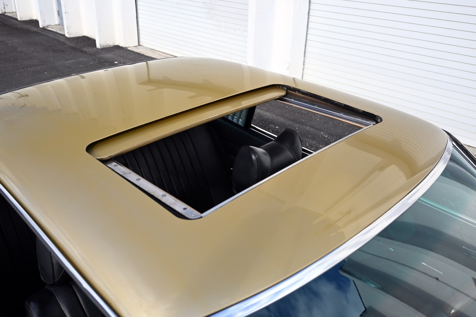 Mercedes-Benz-450-SLC-5.0-1979-Coupe-15