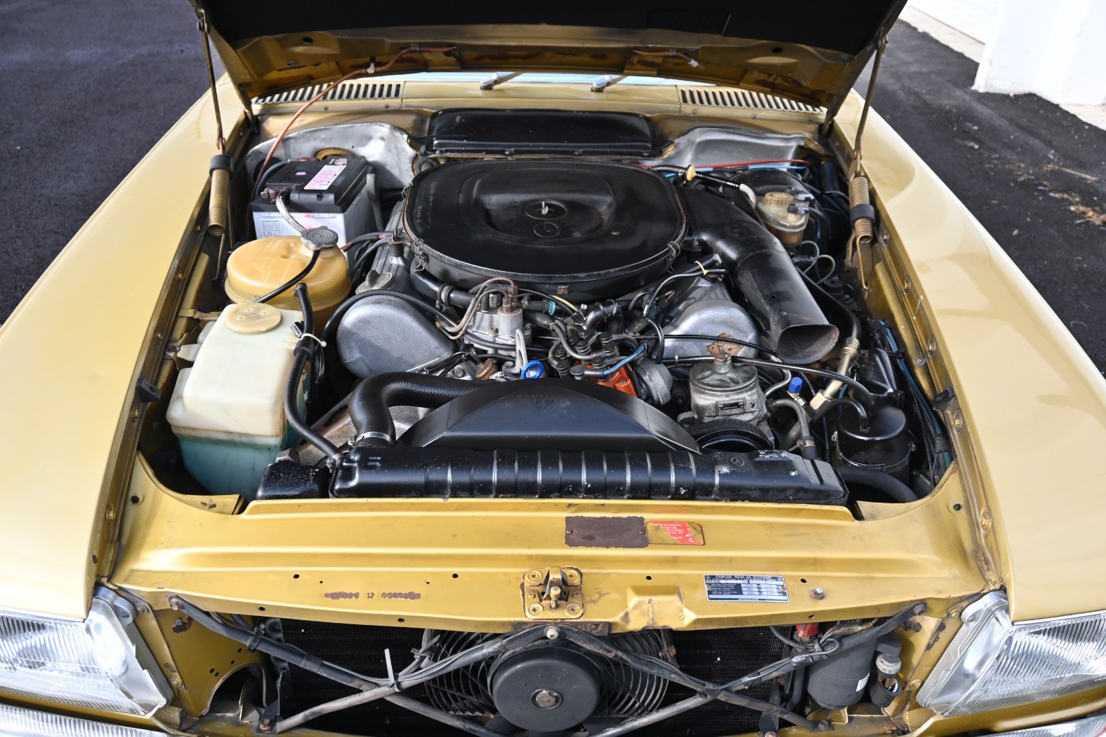 Mercedes-Benz-450-SLC-5.0-1979-Coupe-16