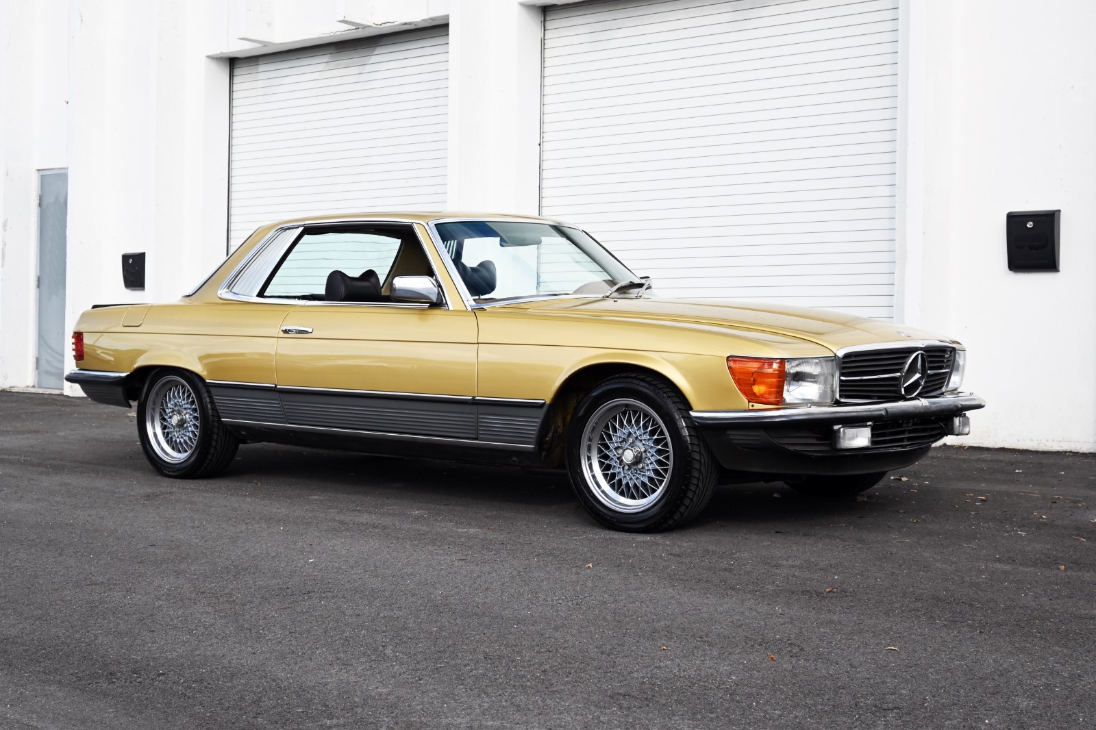 Mercedes-Benz-450-SLC-5.0-1979-Coupe-2