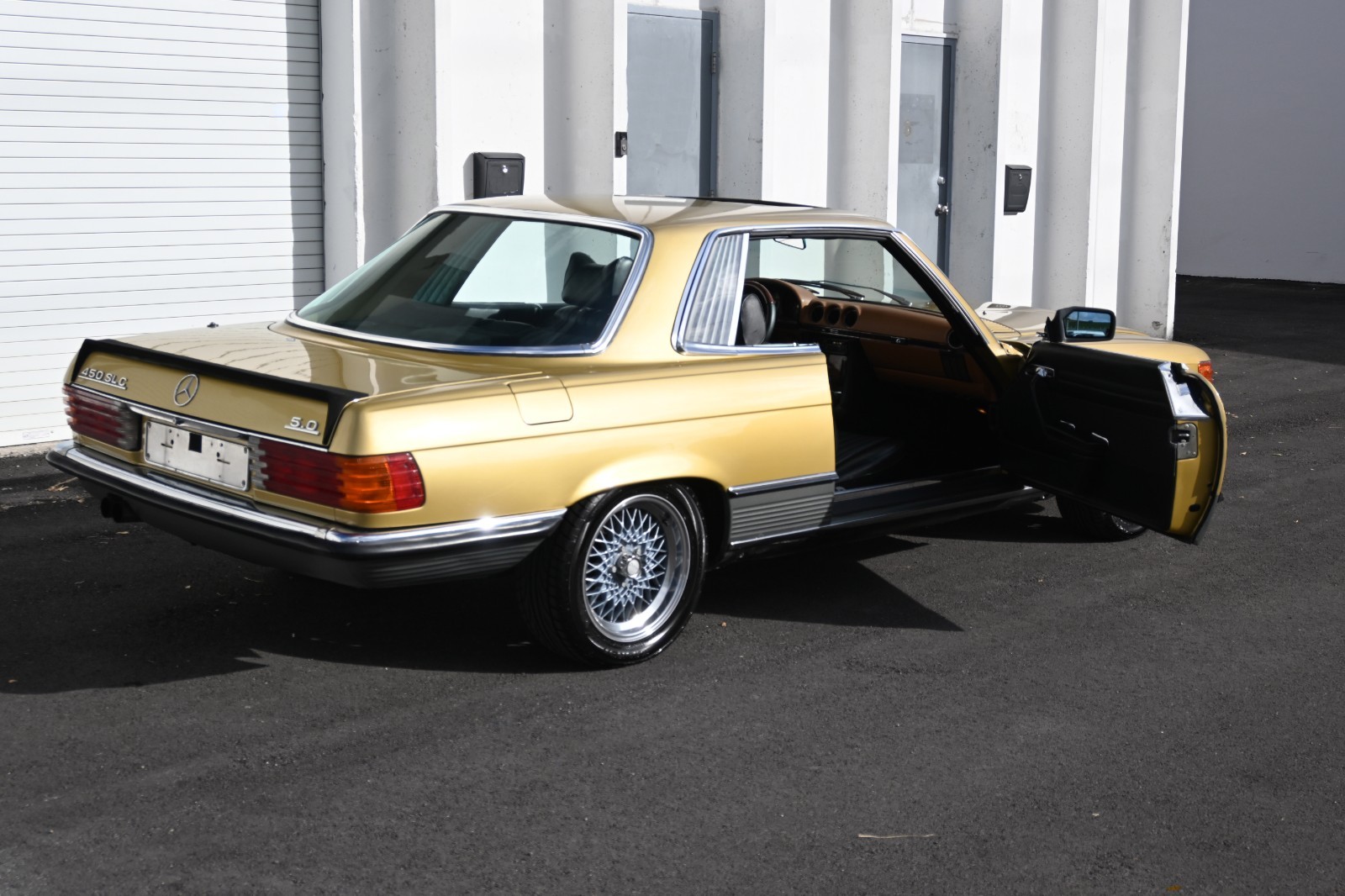 Mercedes-Benz-450-SLC-5.0-1979-Coupe-23
