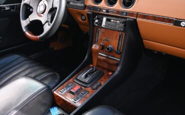 Mercedes-Benz-450-SLC-5.0-1979-Coupe-31