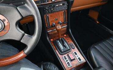 Mercedes-Benz-450-SLC-5.0-1979-Coupe-33