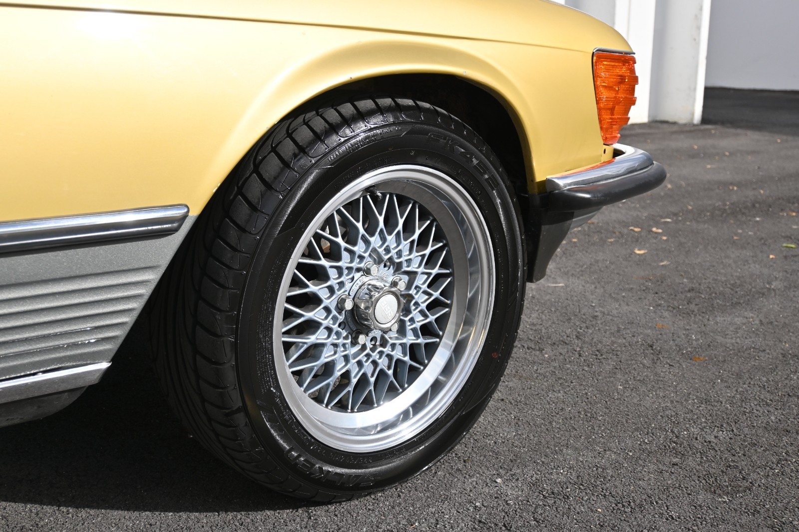 Mercedes-Benz-450-SLC-5.0-1979-Coupe-7