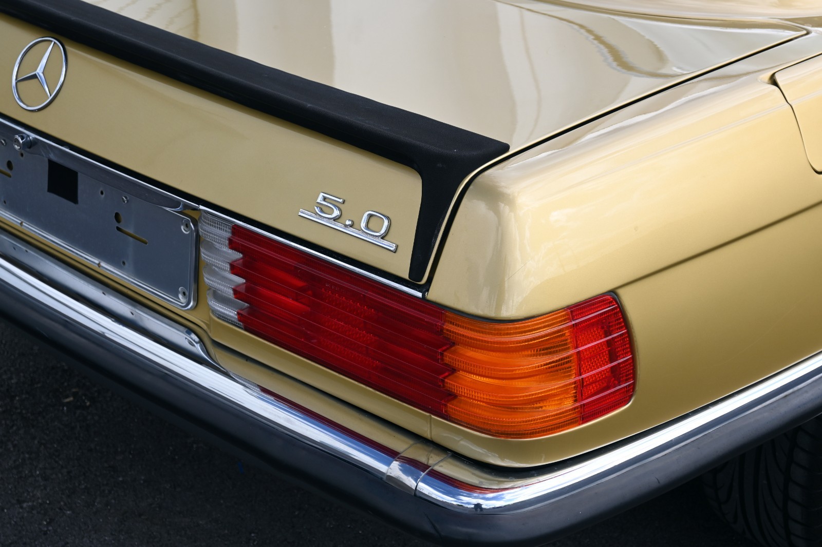 Mercedes-Benz-450-SLC-5.0-1979-Coupe-8