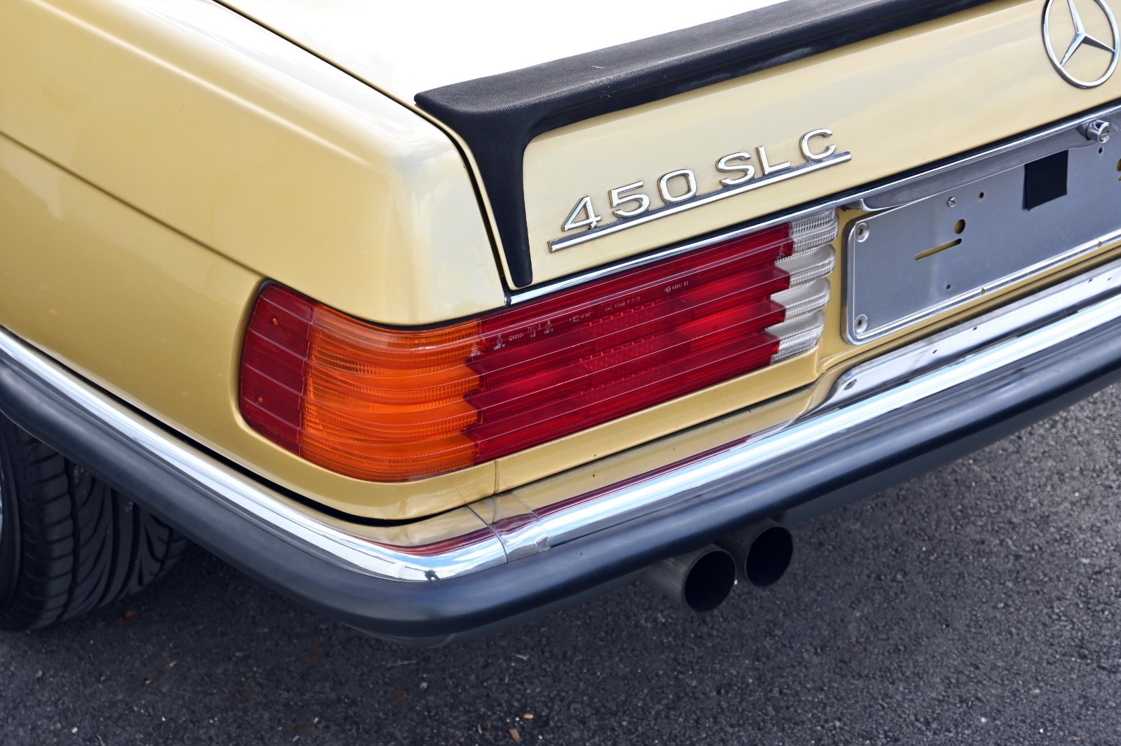 Mercedes-Benz-450-SLC-5.0-1979-Coupe-9