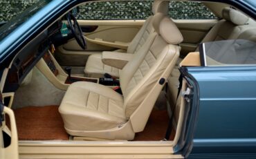 Mercedes-Benz-500-Series-1983-Coupe-12