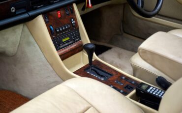 Mercedes-Benz-500-Series-1983-Coupe-16