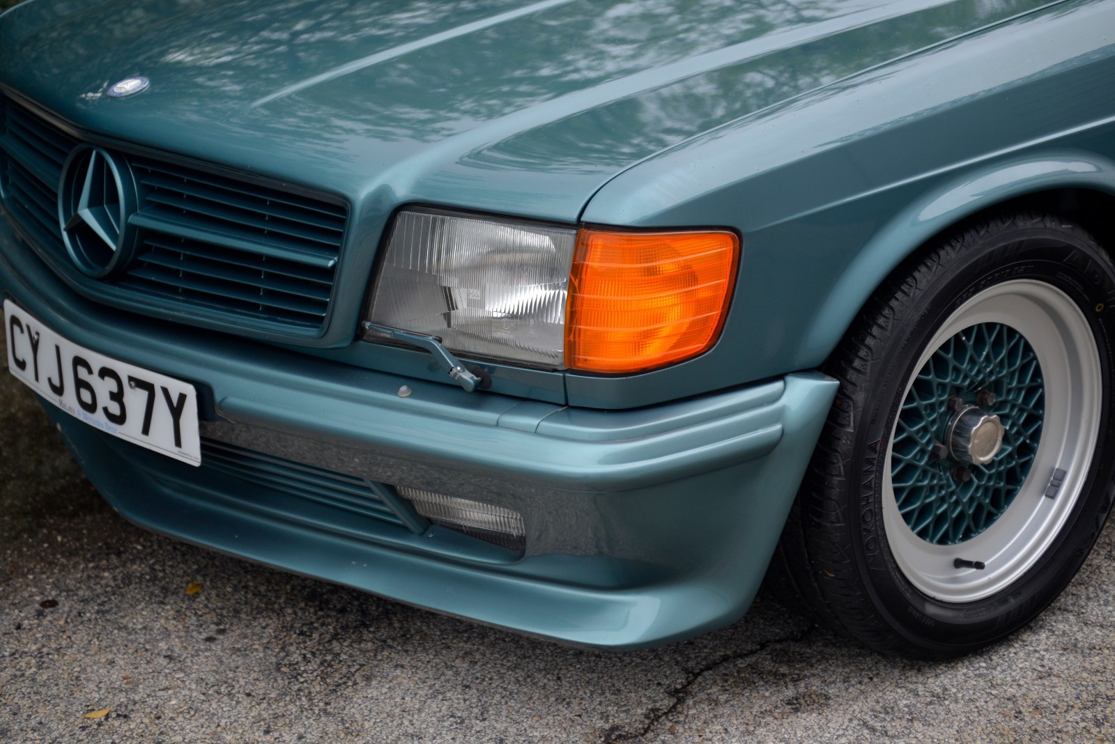 Mercedes-Benz-500-Series-1983-Coupe-3