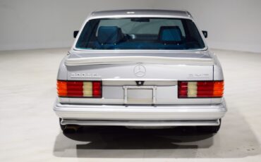 Mercedes-Benz-500-Series-1983-Sedan-20