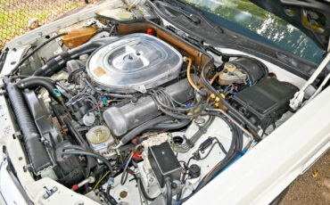 Mercedes-Benz-500-Series-1985-Coupe-11